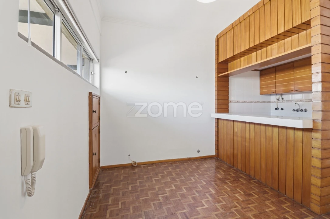 Apartamento T1 para Venda em Oeiras e São Julião da Barra, Paço de Arcos e Caxias Foto 2