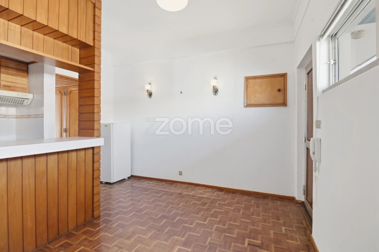 Apartamento T1 para Venda em Oeiras e São Julião da Barra, Paço de Arcos e Caxias Foto 3