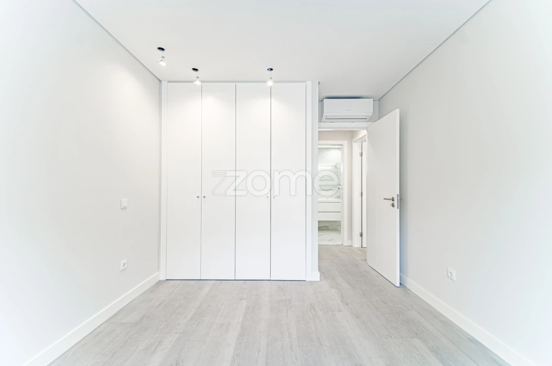 Apartamento T2 para Venda em Alverca do Ribatejo e Sobralinho Foto 13