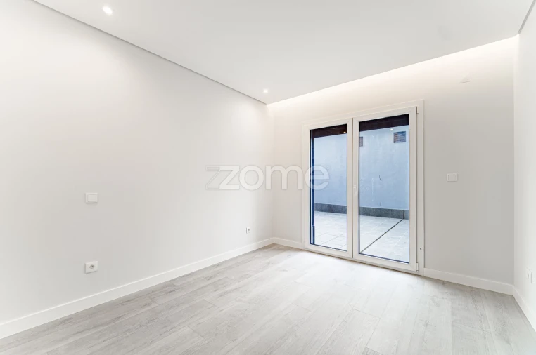 Apartamento T2 para Venda em Alverca do Ribatejo e Sobralinho Foto 12