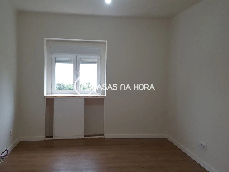 Apartamento T2 para Arrendamento em Beato Foto 7