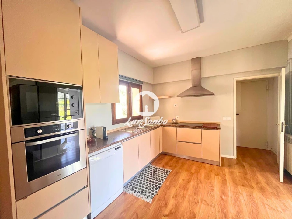 Moradia T4 para Venda em Merelim (São Paio), Panoias e Parada de Tibães Foto 9