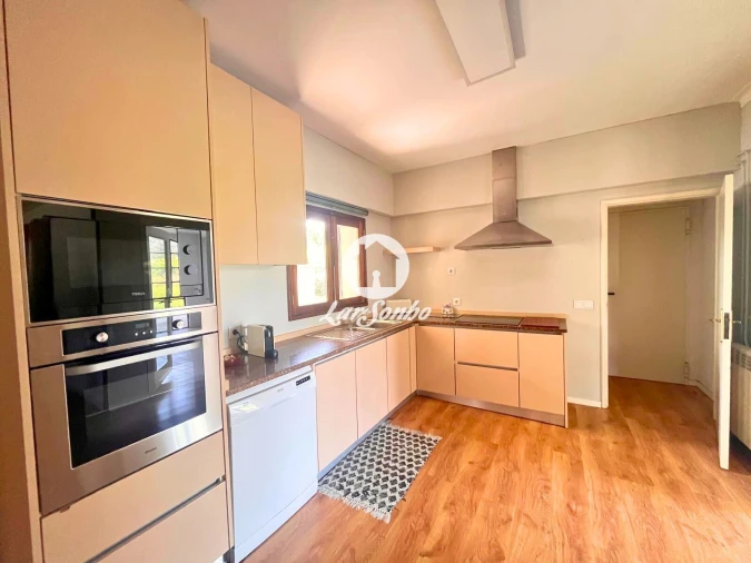 Moradia T4 para Venda em Merelim (São Paio), Panoias e Parada de Tibães Foto 9