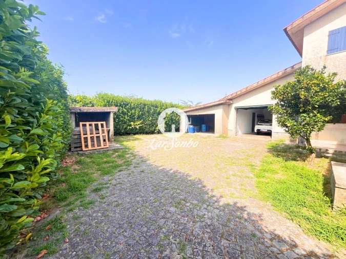 Moradia T4 para Venda em Merelim (São Paio), Panoias e Parada de Tibães Foto 32