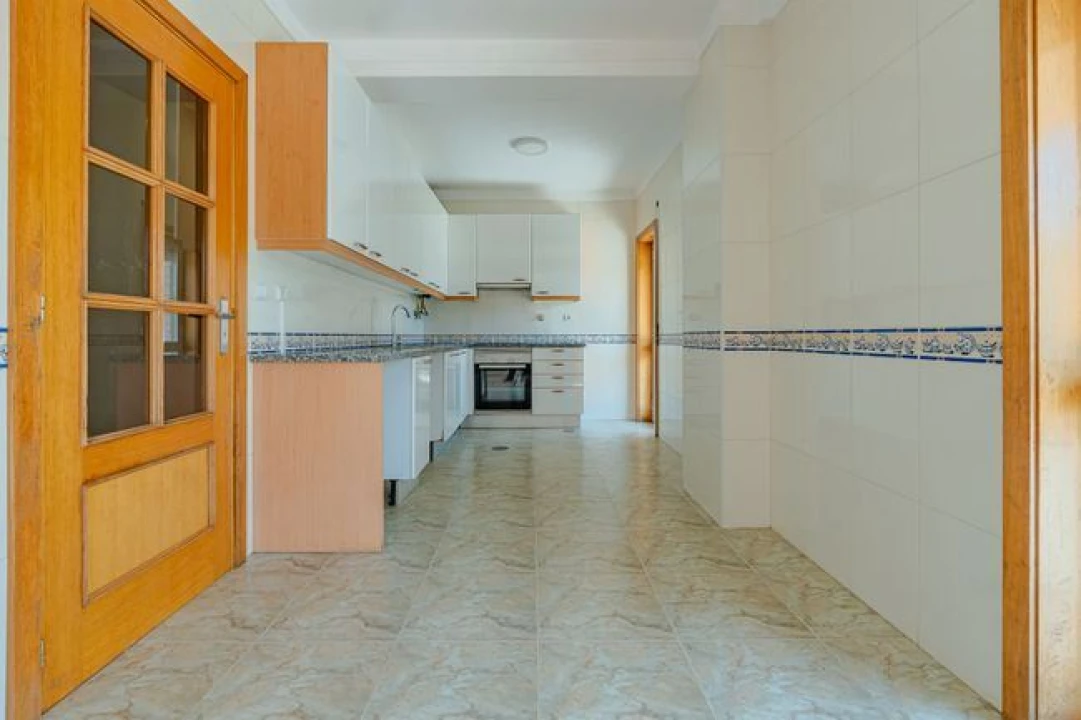 Apartamento T3 para Venda em Argoncilhe Foto 2