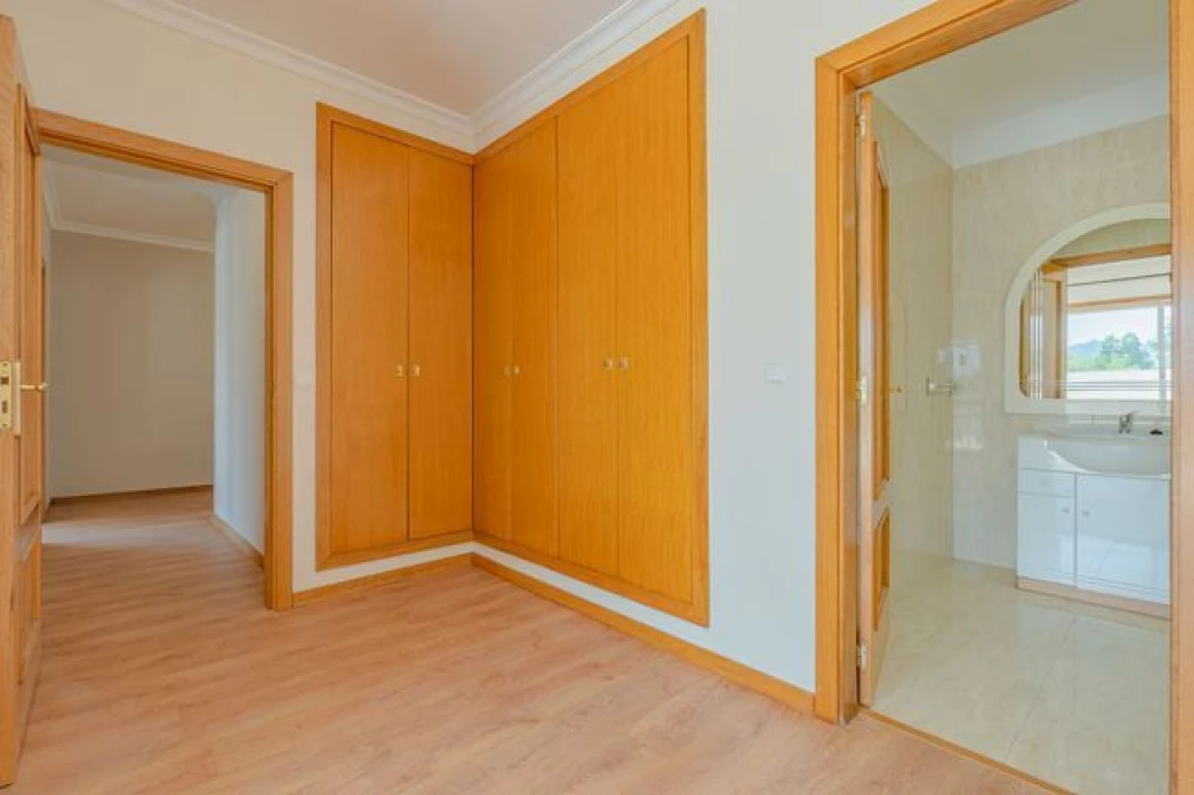 Apartamento T3 para Venda em Argoncilhe Foto 7