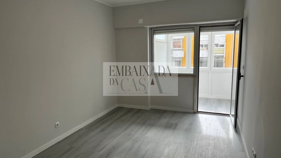 Apartamento T2 para Venda em Oeiras e São Julião da Barra, Paço de Arcos e Caxias Foto 18