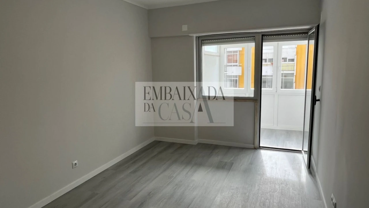 Apartamento T2 para Venda em Oeiras e São Julião da Barra, Paço de Arcos e Caxias Foto 18