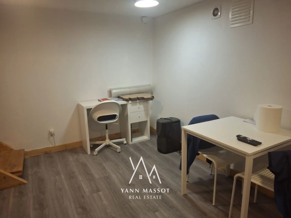 Loja para Venda em Campolide Foto 11