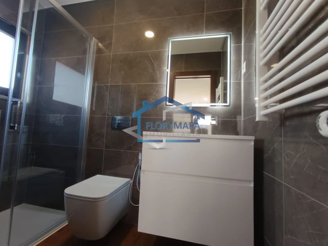 Moradia T4 para Venda em São Domingos de Rana Foto 45