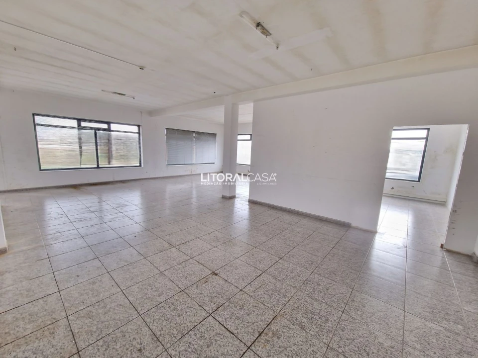 Loja para Arrendamento em Cacia Foto 11