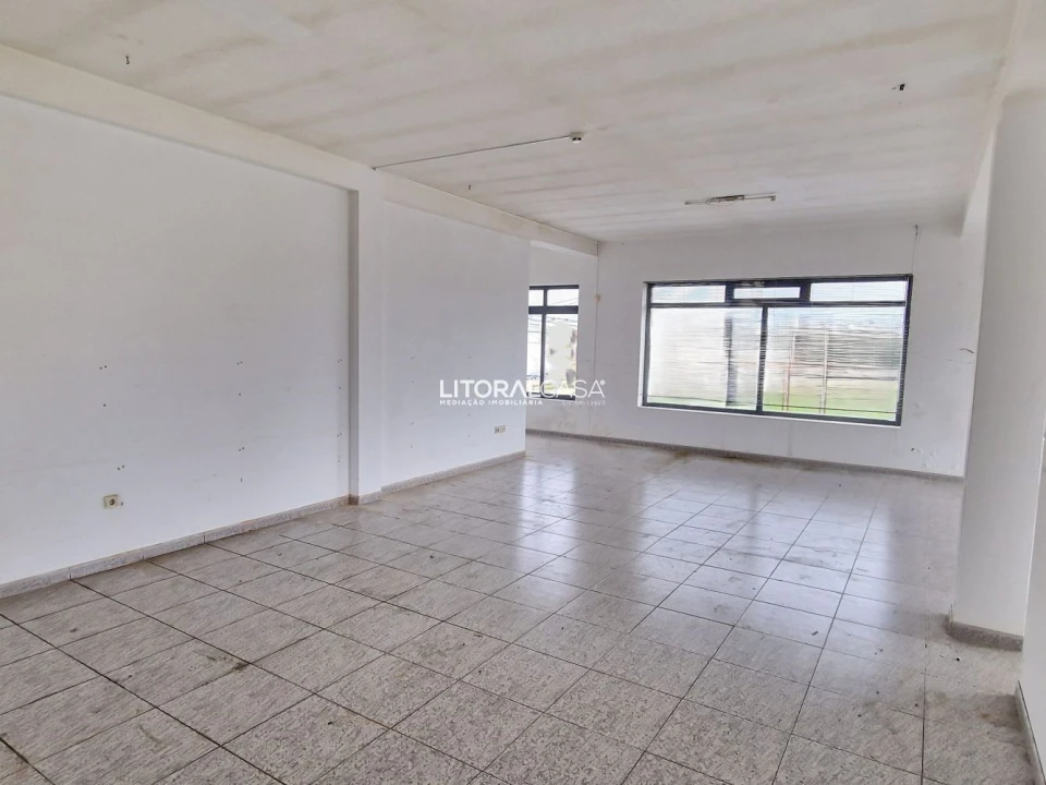 Loja para Arrendamento em Cacia Foto 7