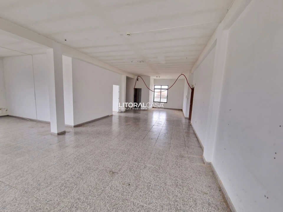 Loja para Arrendamento em Cacia Foto 3