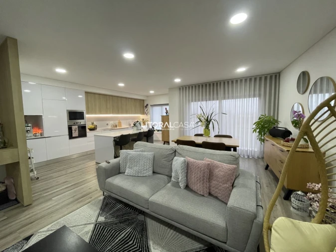 Apartamento T2 para Venda em Trofa, Segadães e Lamas do Vouga