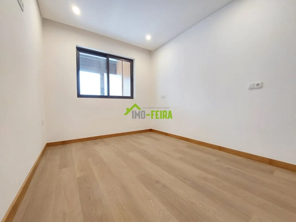 Apartamento T1 para Venda em Santa Maria da Feira, Travanca, Sanfins e Espargo Foto 27