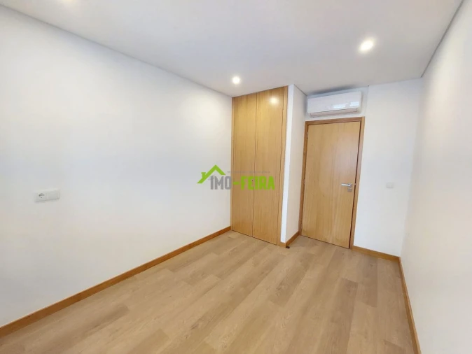 Apartamento T1 para Venda em Santa Maria da Feira, Travanca, Sanfins e Espargo Foto 9