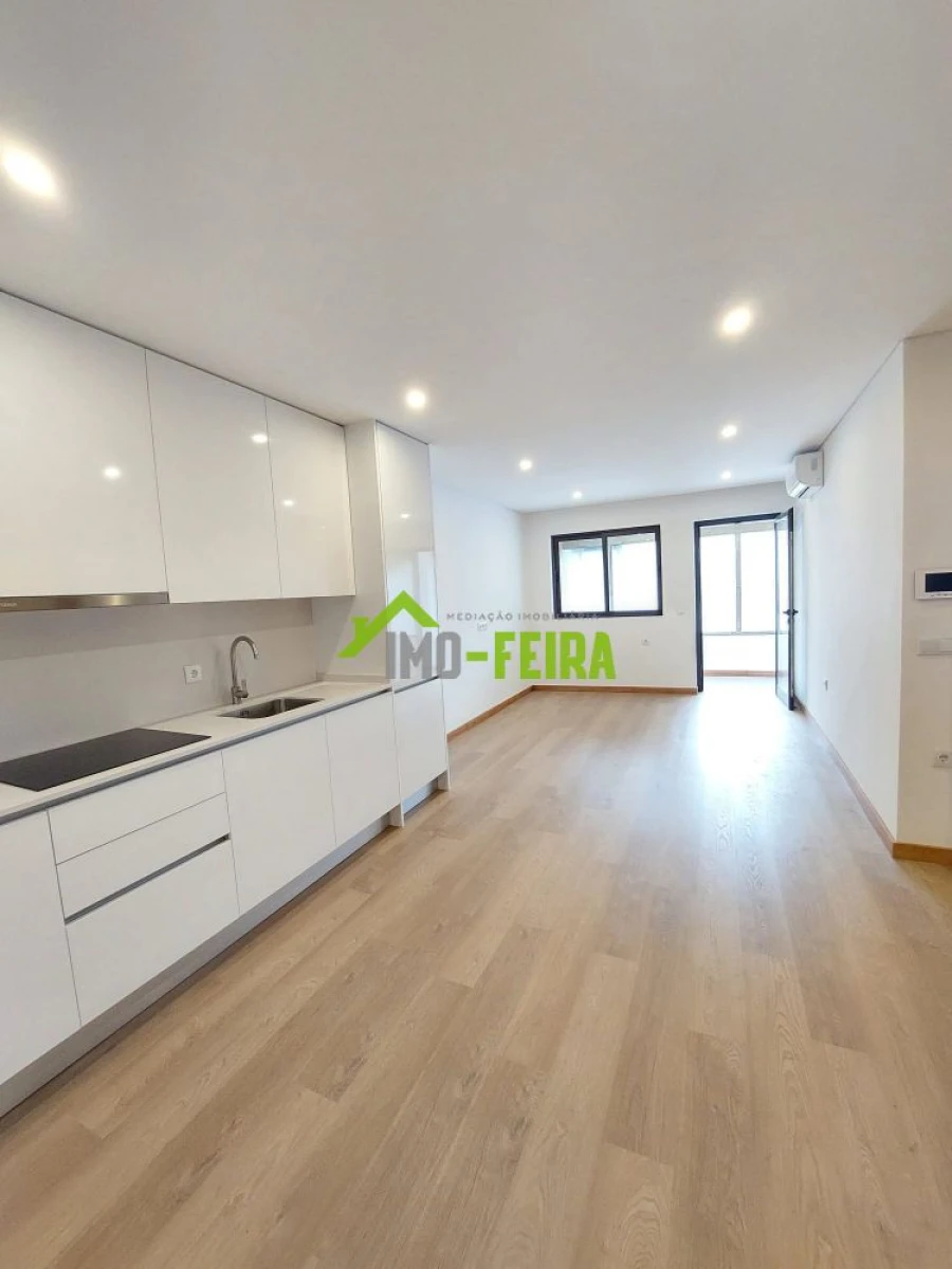 Apartamento T1 para Venda em Santa Maria da Feira, Travanca, Sanfins e Espargo Foto 22