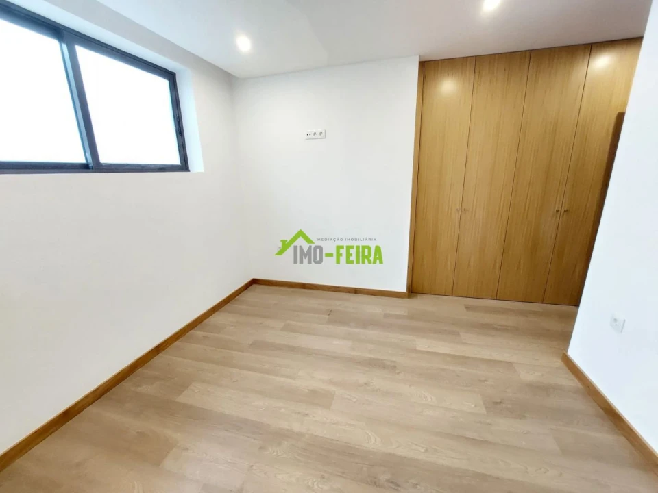 Apartamento T1 para Venda em Santa Maria da Feira, Travanca, Sanfins e Espargo Foto 30