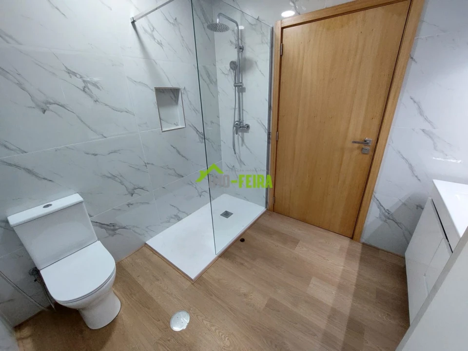 Apartamento T1 para Venda em Santa Maria da Feira, Travanca, Sanfins e Espargo Foto 18