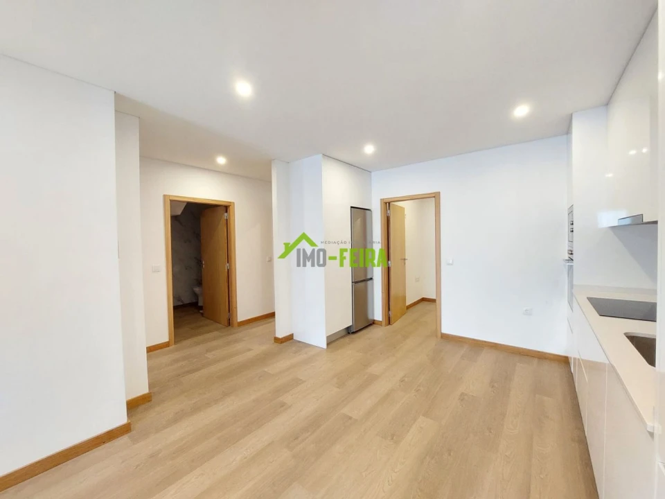 Apartamento T1 para Venda em Santa Maria da Feira, Travanca, Sanfins e Espargo Foto 7