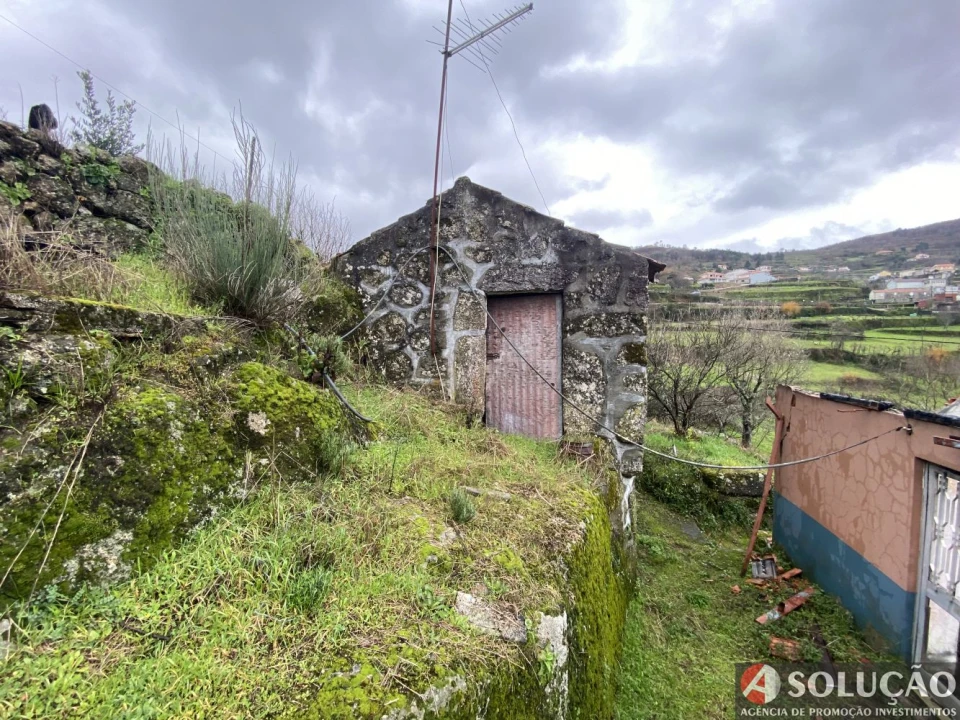 Moradia T3 para Venda em Resende Foto 15