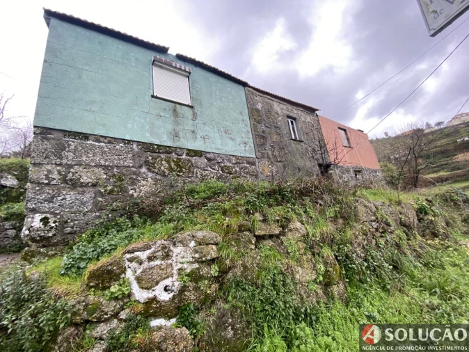 Moradia T3 para Venda em Resende Foto 4