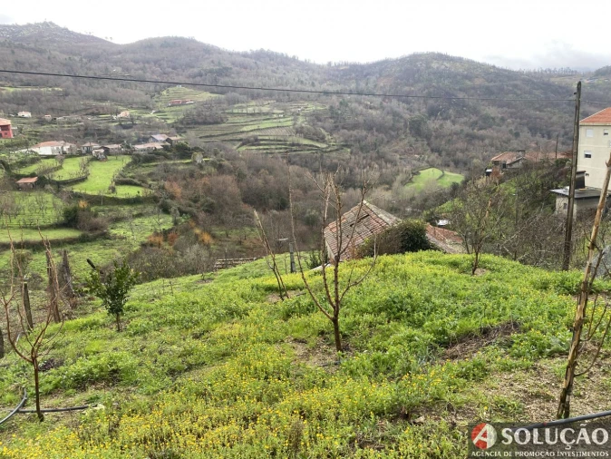 Moradia T3 para Venda em Resende Foto 13