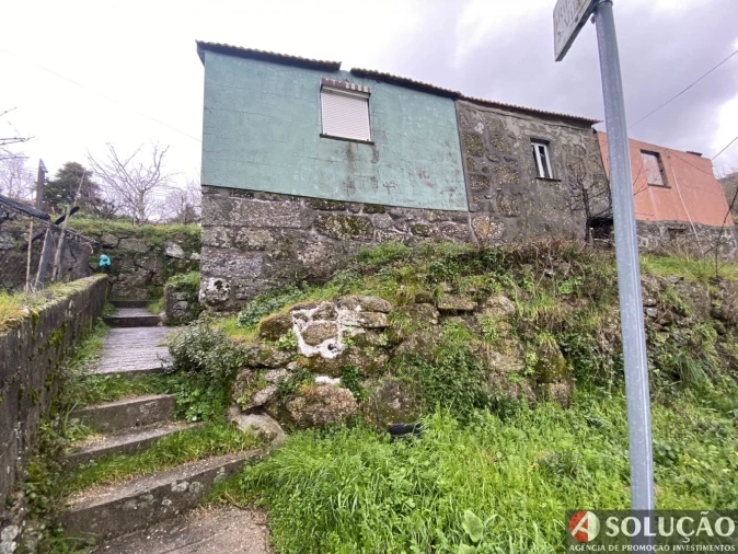 Moradia T3 para Venda em Resende Foto 6