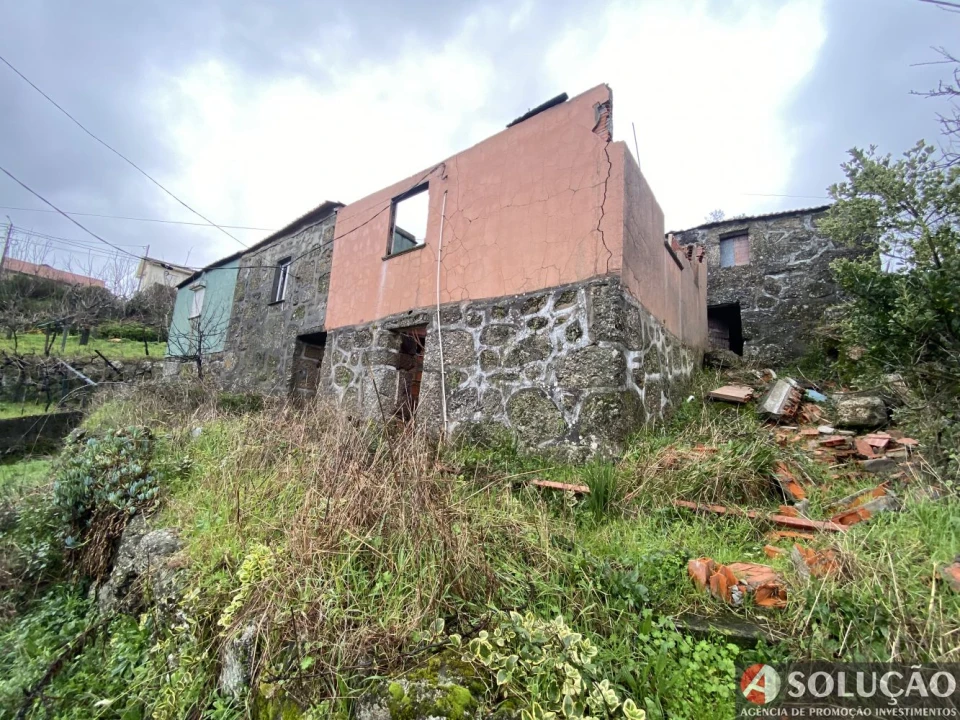 Moradia T3 para Venda em Resende Foto 7