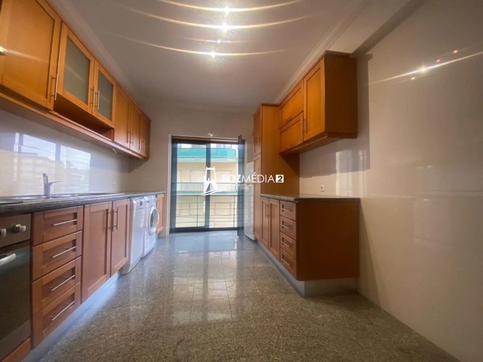 Apartamento T2 para Venda em Buarcos Foto 2