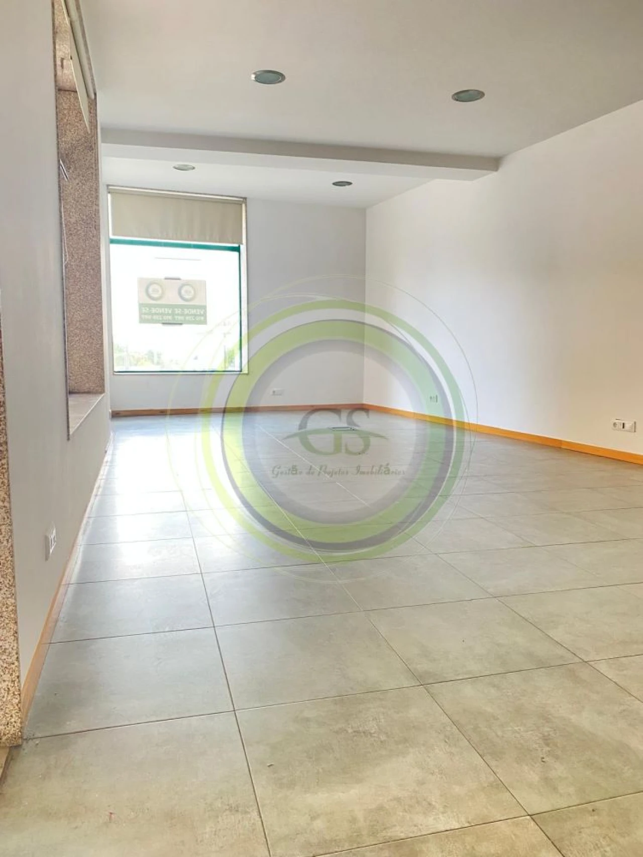 Loja para Venda em Aver-O-Mar, Amorim e Terroso Foto 7