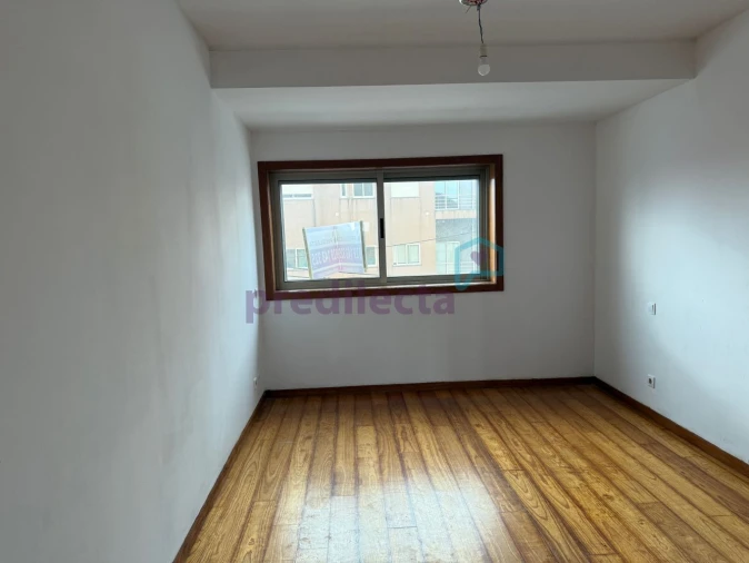 Apartamento T3 para Arrendamento em Aguas Santas Foto 8