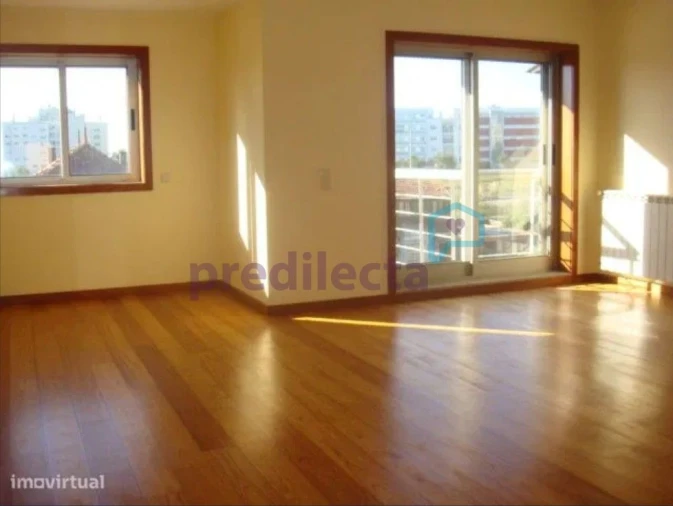 Apartamento T3 para Arrendamento em Aguas Santas Foto 2