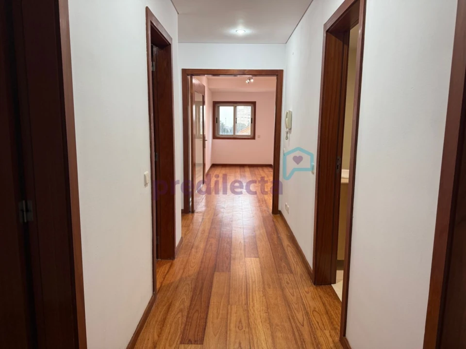 Apartamento T3 para Arrendamento em Aguas Santas Foto 4