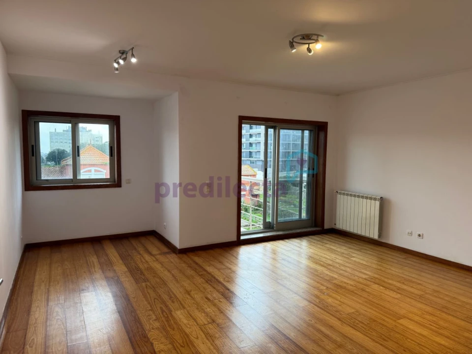 Apartamento T3 para Arrendamento em Aguas Santas Foto 5