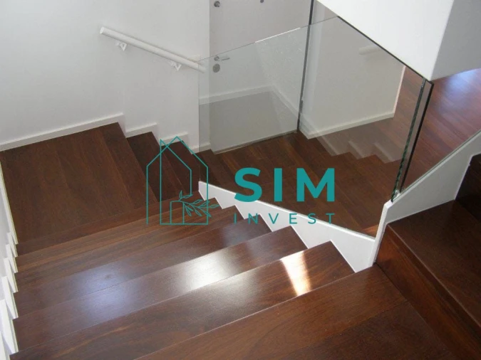 Moradia T3 para Venda em Alcabideche Foto 5