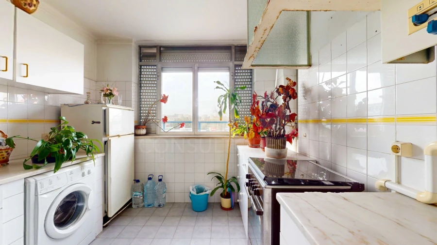 Apartamento T2 para Venda em Parque das Nações Foto 9