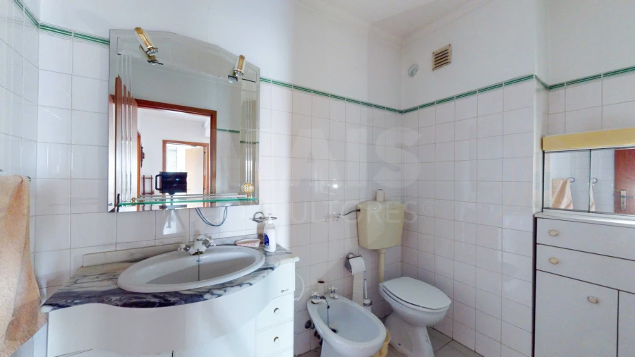 Apartamento T2 para Venda em Parque das Nações Foto 11