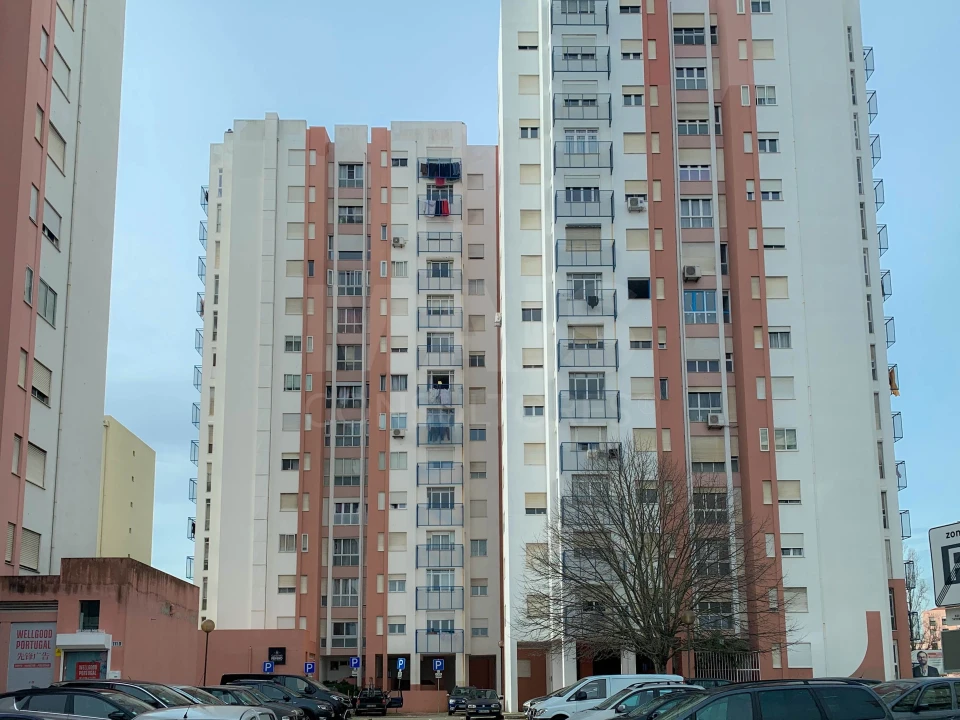 Apartamento T2 para Venda em Parque das Nações Foto 3