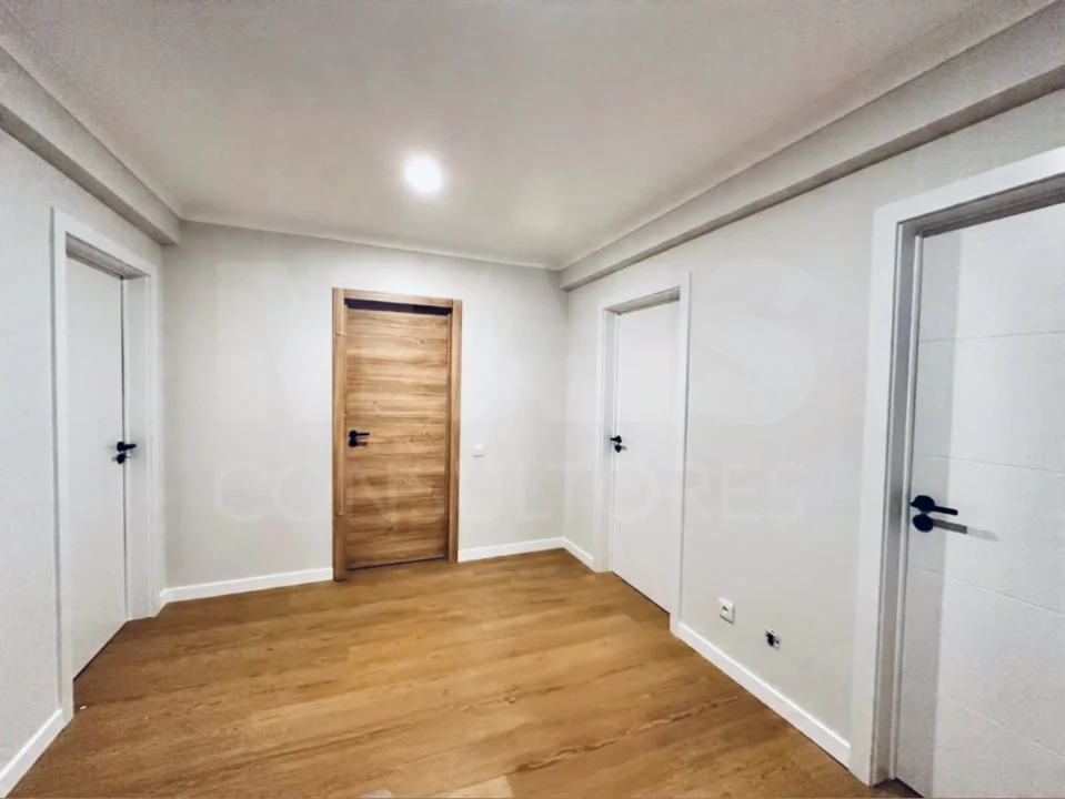 Apartamento T2 para Venda em Samora Correia Foto 6