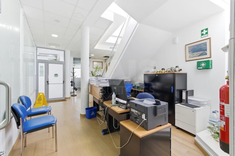 Prédio para Venda em Peniche Foto 10