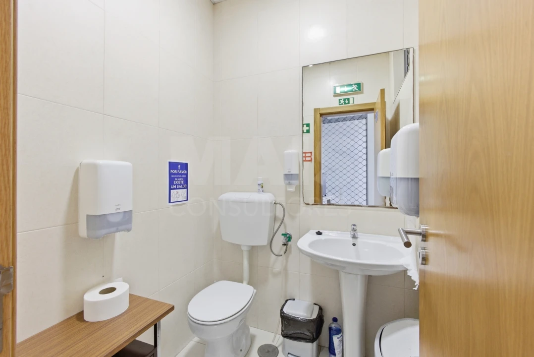 Prédio para Venda em Peniche Foto 8