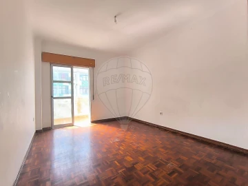Apartamento T2 para Venda em Algueirão-Mem Martins