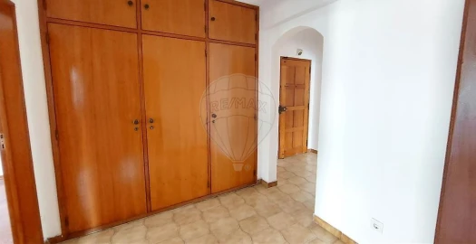 Apartamento T2 para Venda em Algueirão-Mem Martins