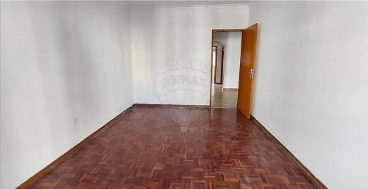 Apartamento T2 para Venda em Algueirão-Mem Martins