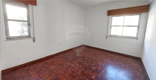 Apartamento T2 para Venda em Algueirão-Mem Martins