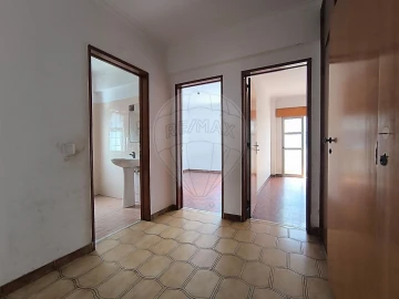 Apartamento T2 para Venda em Algueirão-Mem Martins
