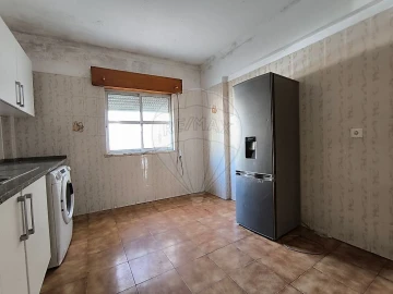 Apartamento T2 para Venda em Algueirão-Mem Martins