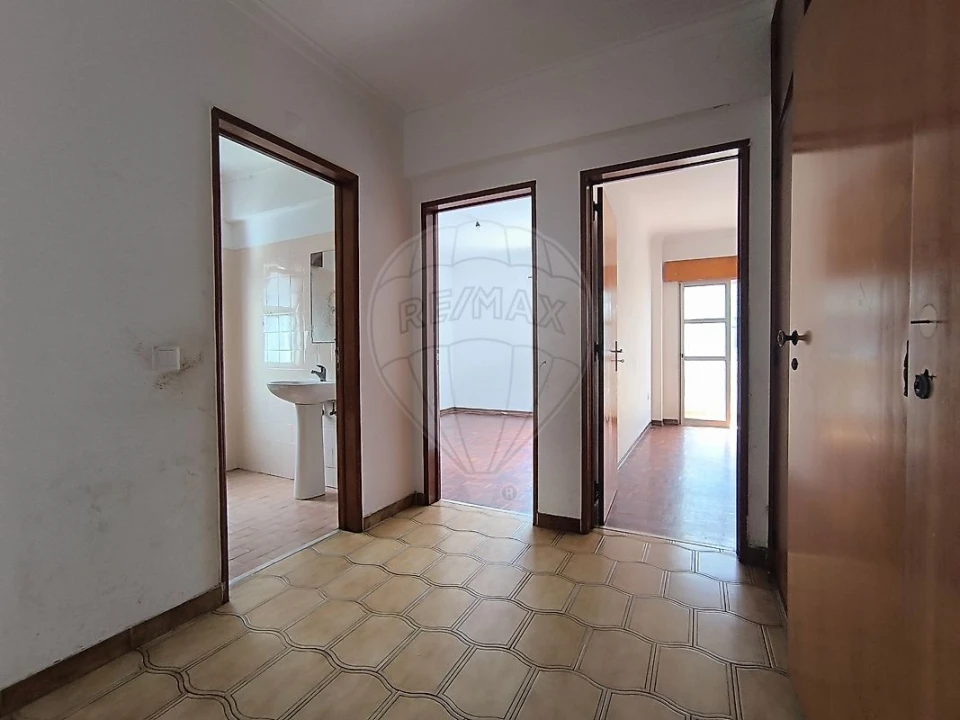 Apartamento T2 para Venda em Algueirão-Mem Martins Foto 21