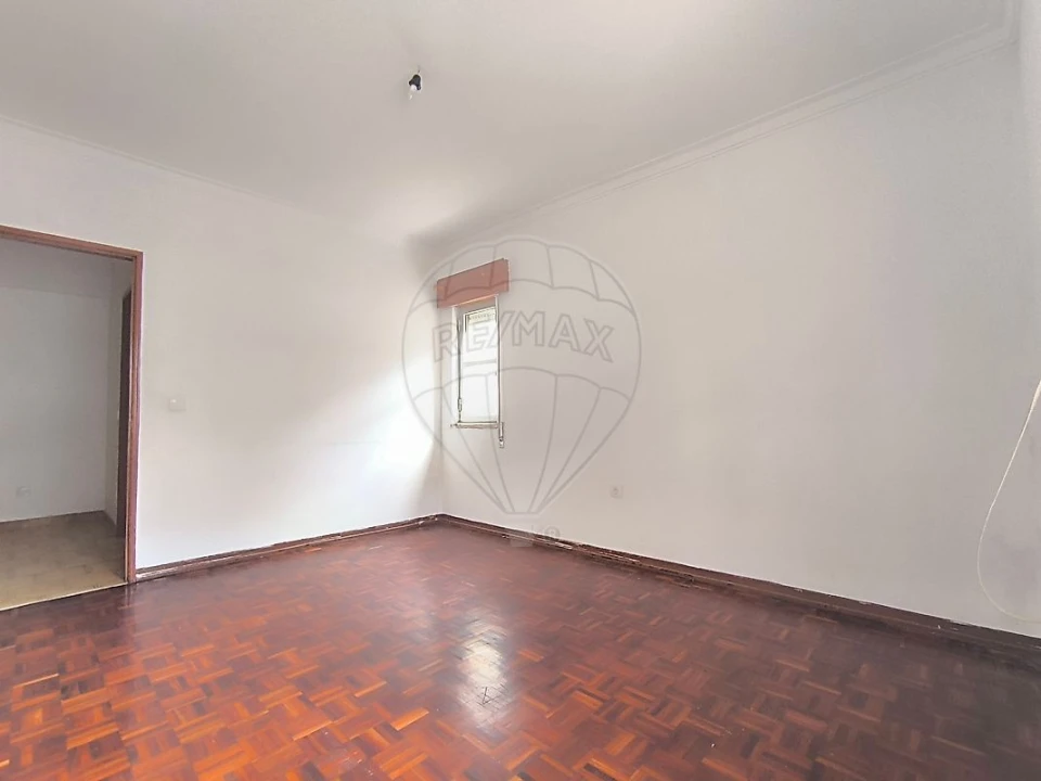 Apartamento T2 para Venda em Algueirão-Mem Martins Foto 28
